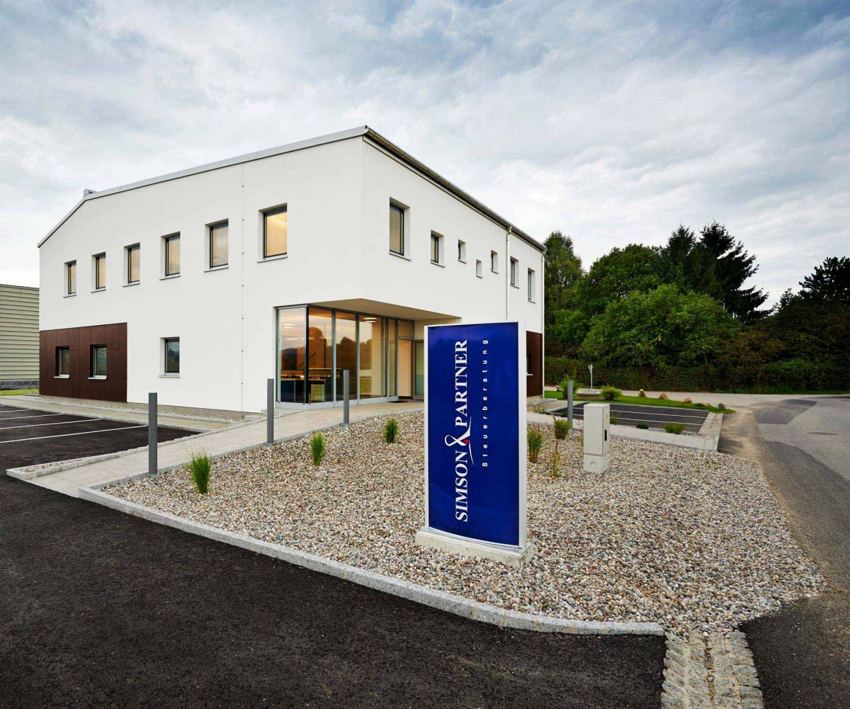 Bürogebäude Eingangschild